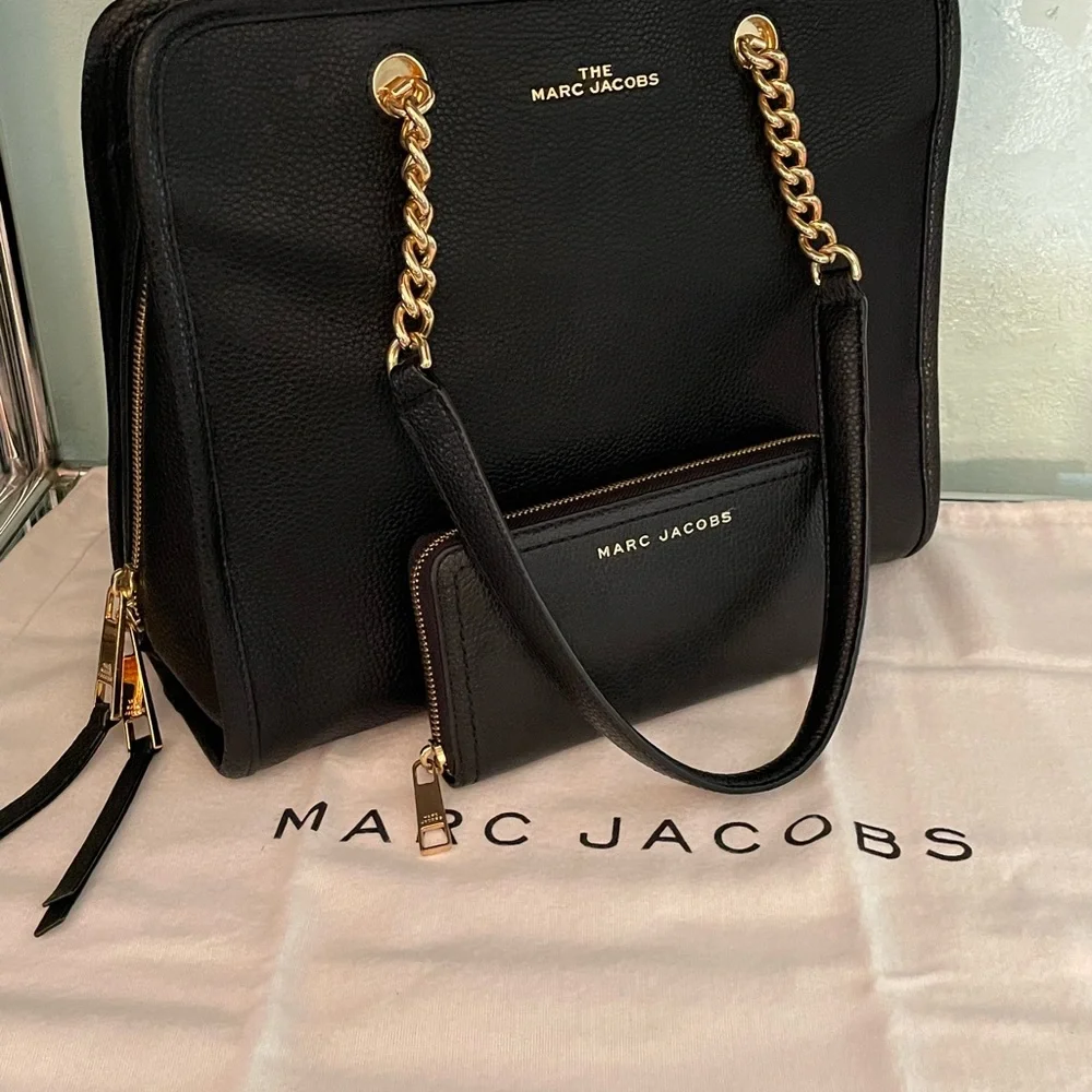 Stunning large chain tote & wallet set - Picture 3 of 14